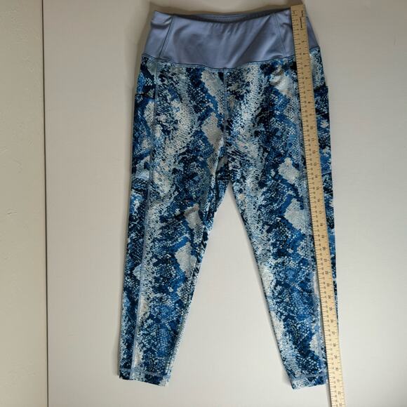 T by Talbots Womens Performance Interlock Leggings in Python Snake Blue Sz MP - Picture 9 of 13